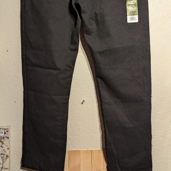 Wrangler Men's regular fit Jeans - Black new size 36x30 - Picture 8 of 16